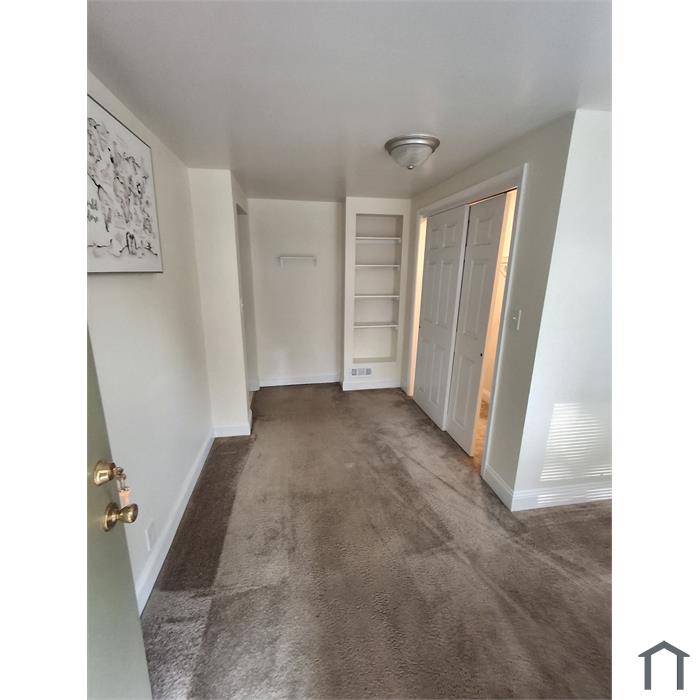 27 Hickman Rd